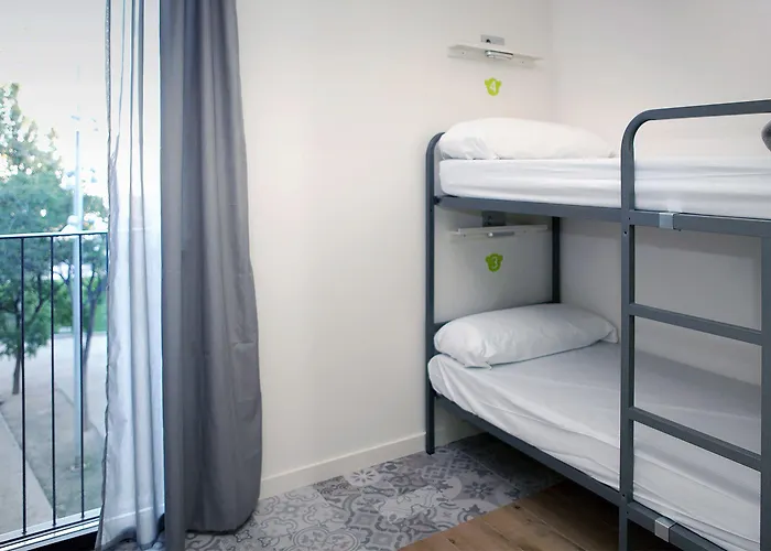 Albergue Meeting Point *