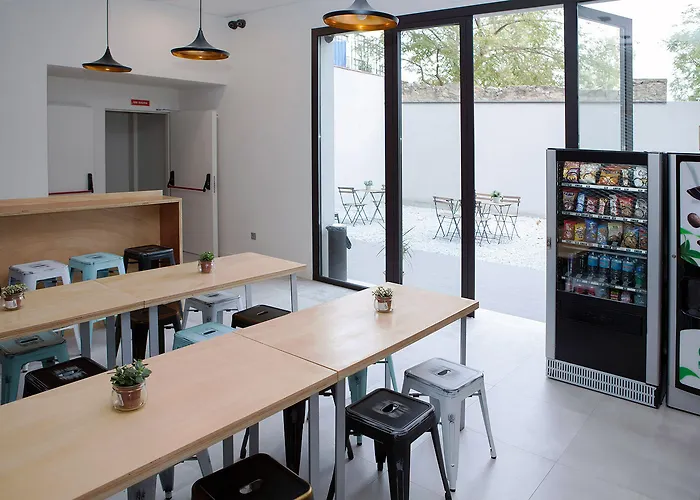 Meeting Point Albergue *