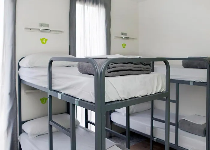 Meeting Point Albergue *
